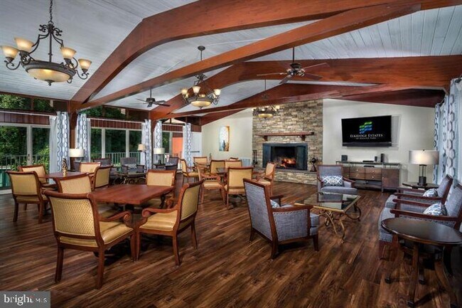 Foto del edificio - 8 Knoll Ridge Ct