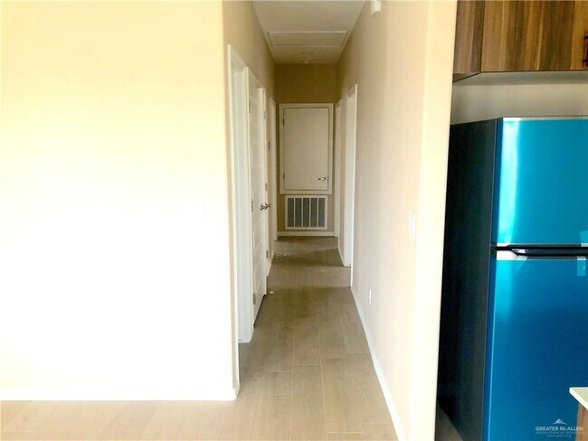 Foto del edificio - 3105 West Dr