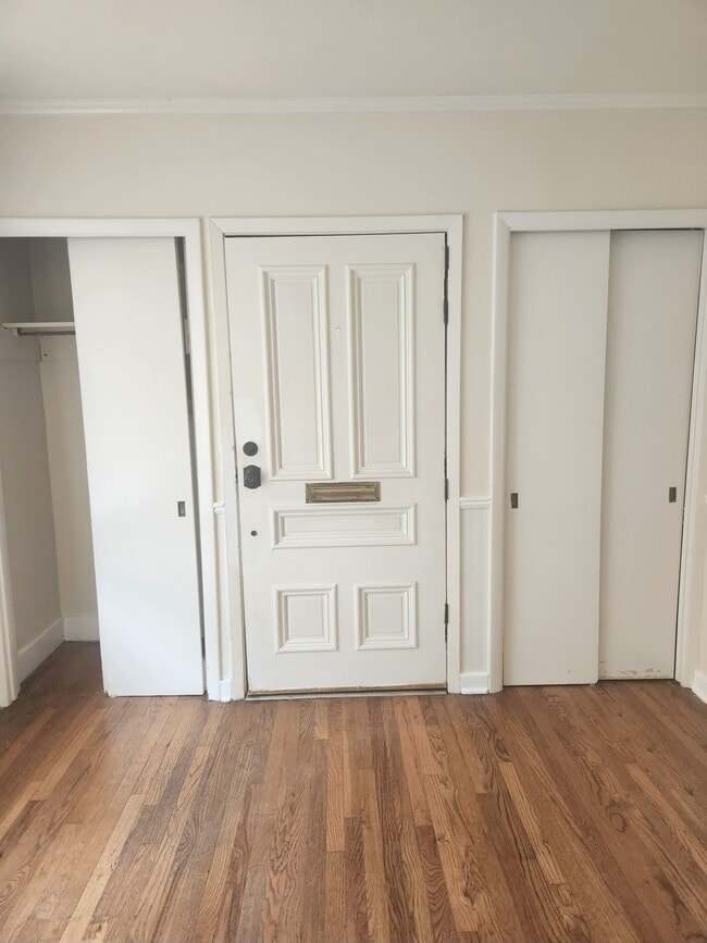 Entry Door - 405 Haynes St