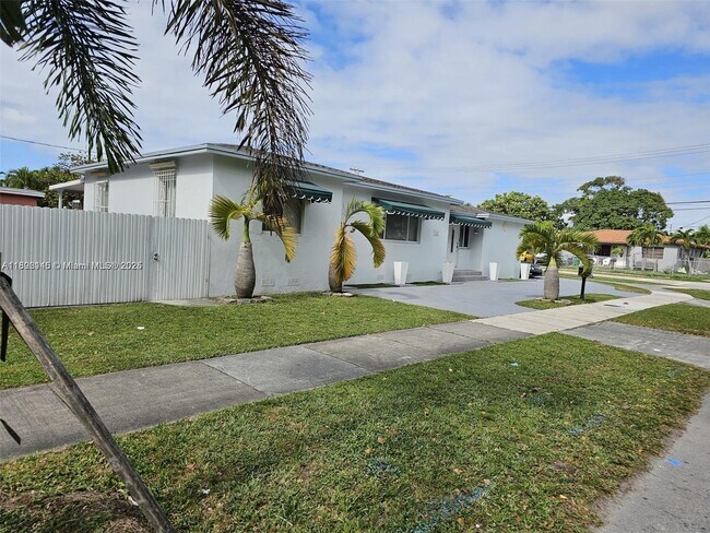 Foto del edificio - 520 NW 30th Ave