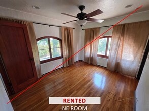 Building Photo - 2002 N Mountain Ave