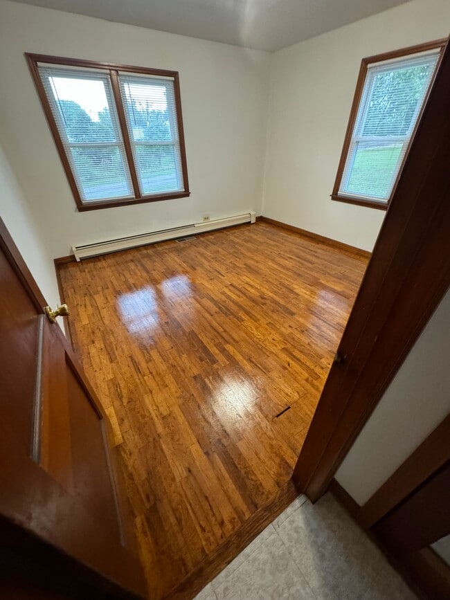 Building Photo - 707 Jackson St