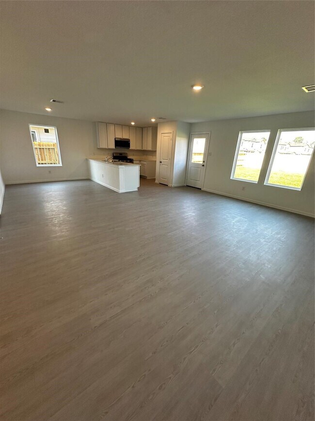 Foto del edificio - 6803 Flowering Ginger Ln