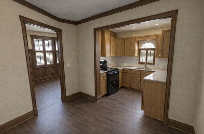 Foto del edificio - 331 Logan Ave