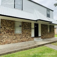 Building Photo - 1122 Dallas St