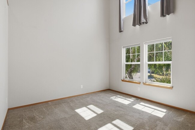 Foto del edificio - 14803 48th Ave SE