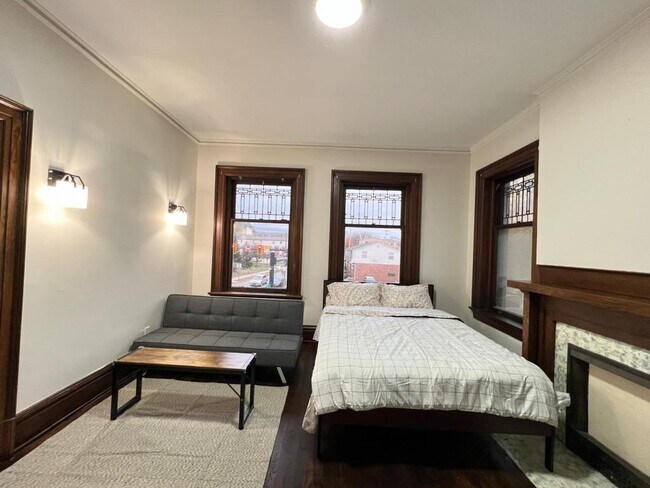 Foto del edificio - 1555 Neil Ave