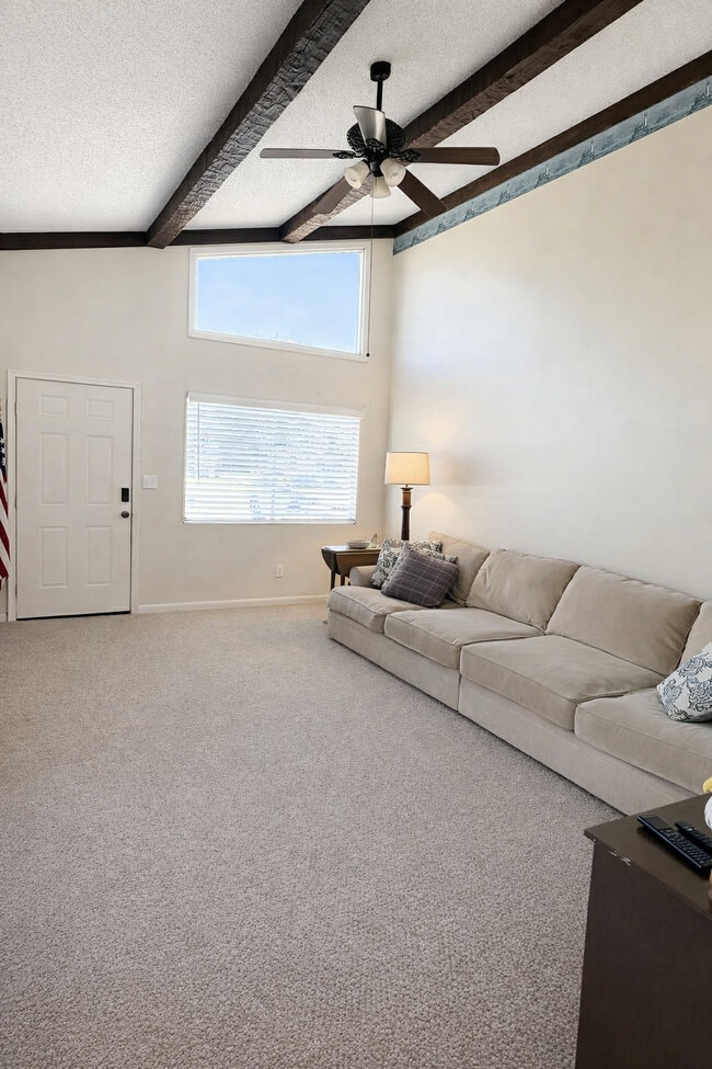 Building Photo - 619 36th Ave N