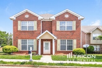 Building Photo - 101 Daisy Cir