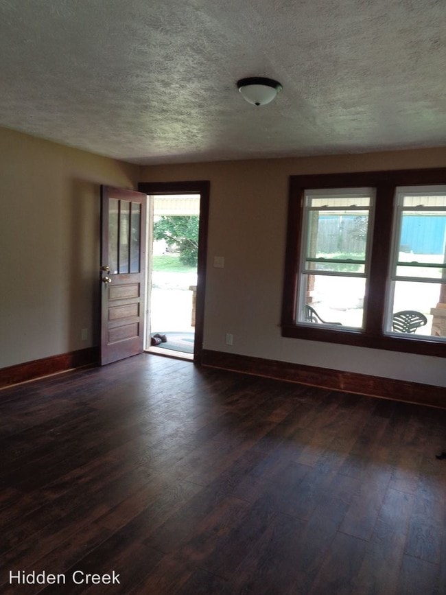 Building Photo - 150 Delmar St