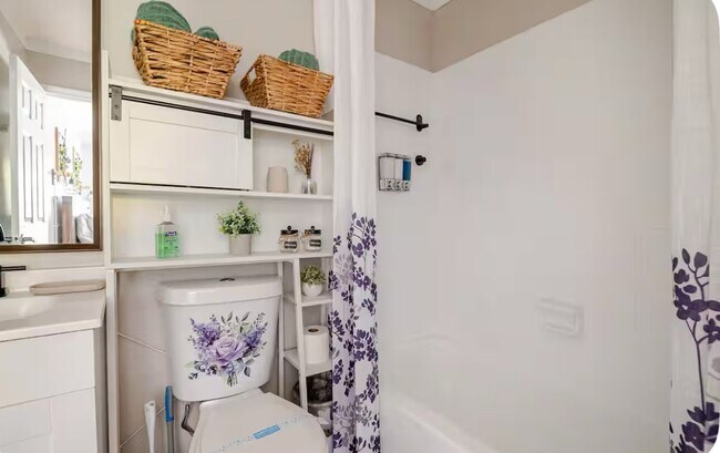 Foto del edificio - 4134 Dolphin Dr