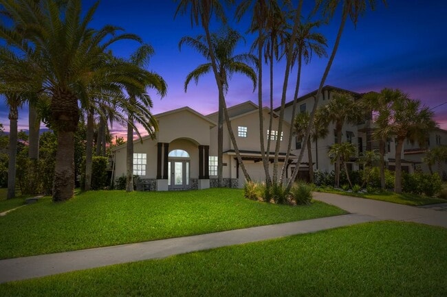 Foto del edificio - 819 Bay Esplanade