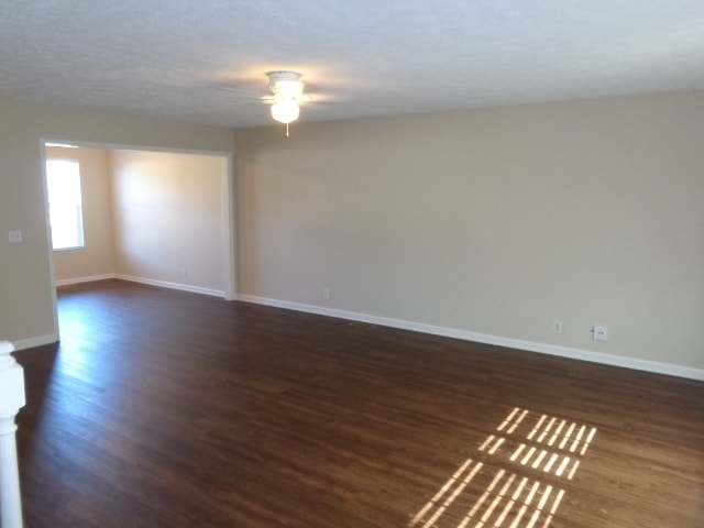 Foto del edificio - 2836 Islington Dr