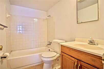 Foto del edificio - 3519 E 1st Ct