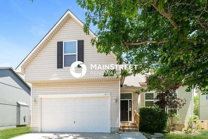 Primary Photo - 3 Bedroom Pet-Friendly Home in Gardner, KS...