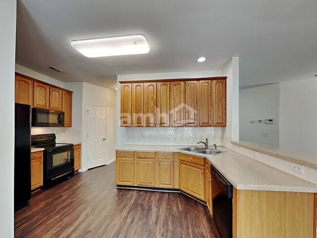 Building Photo - 7413 Sugar Maple Lane