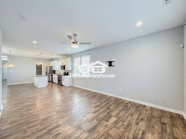 Building Photo - 1900 County St