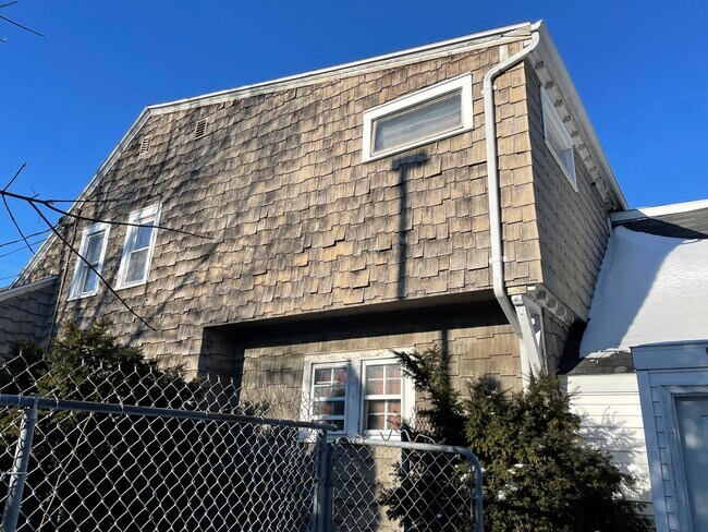 Building Photo - 228 Washington Ave