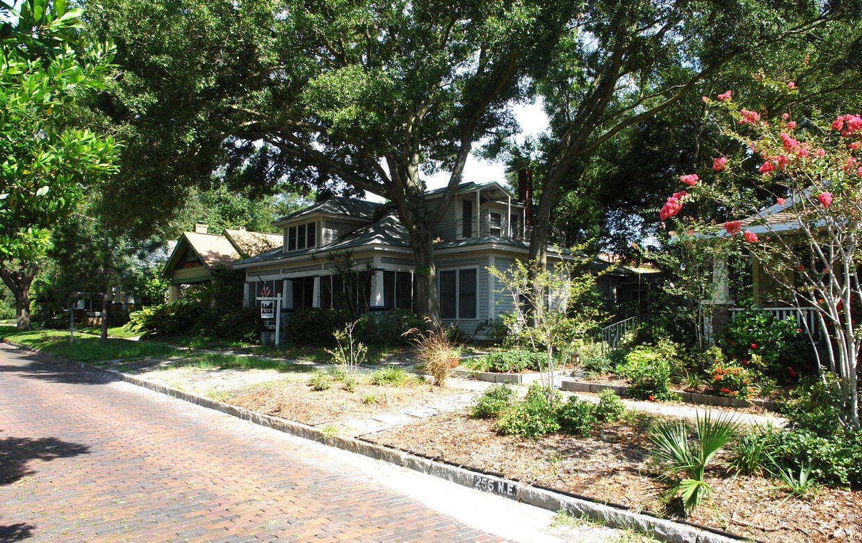 Foto del edificio - 245 13th Ave NE