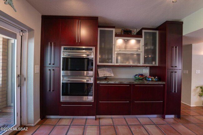 Foto del edificio - 7911 E Birwood Rd