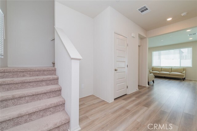 Foto del edificio - 40277 Birchfield Dr