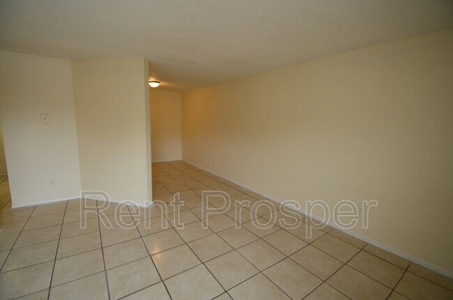 Building Photo - 7660 Forest City Rd