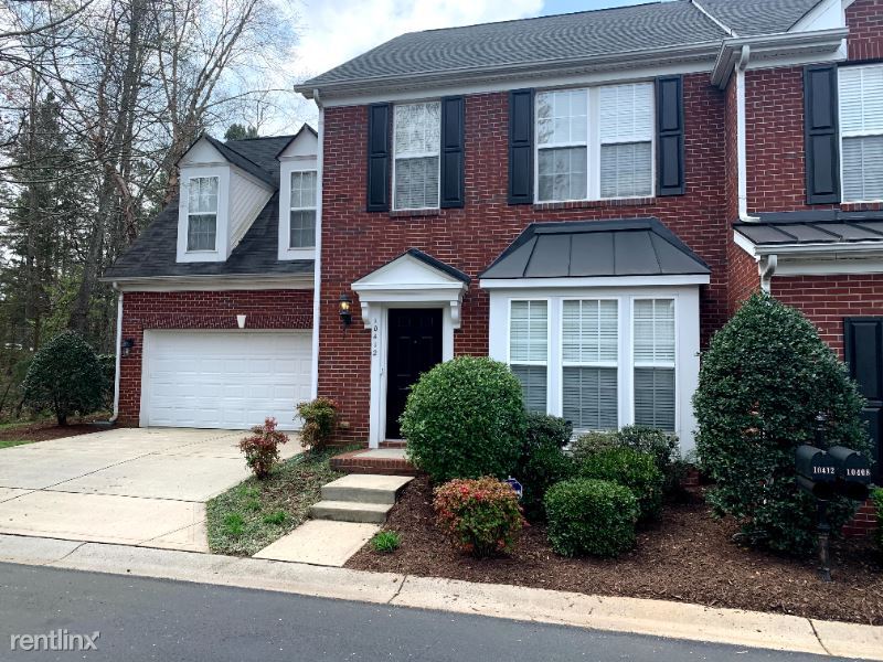 Primary Photo - 10412 Berkeley Woods Ln