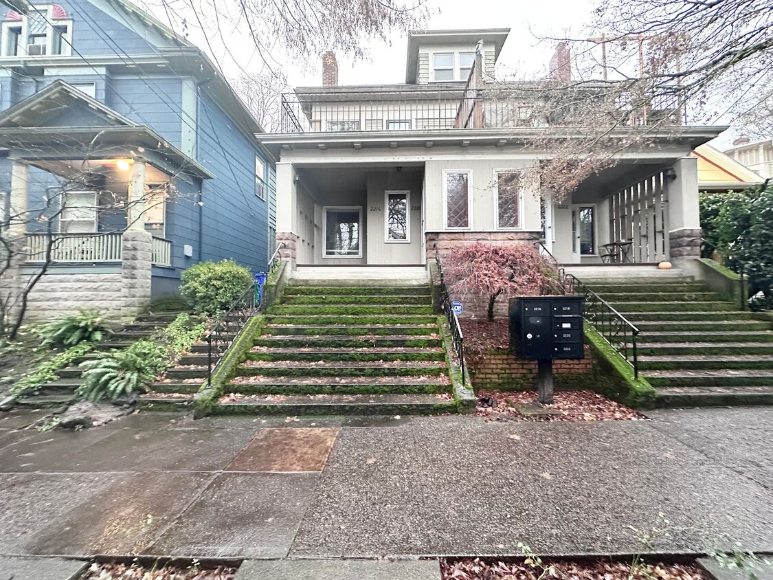 Foto principal - 2216-2222-2222 NW Johnson St