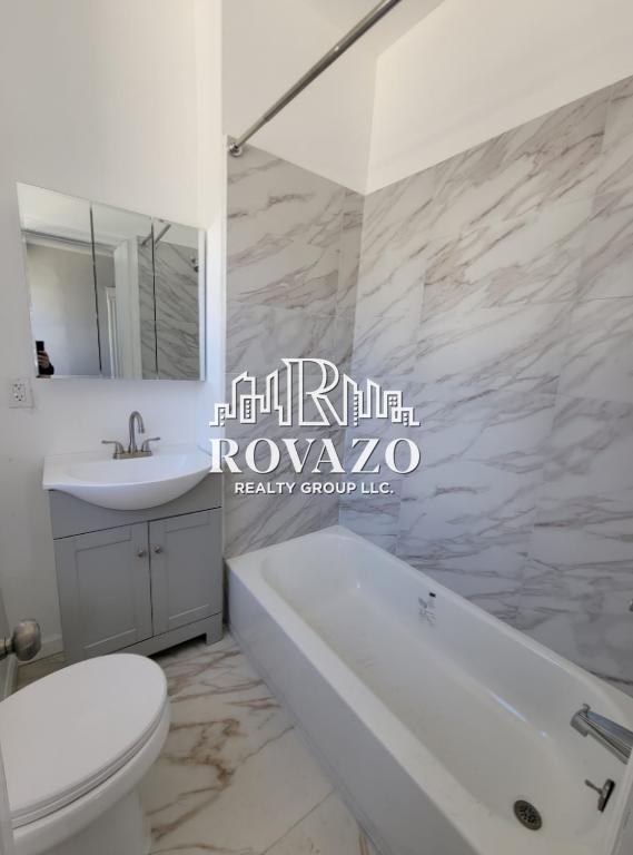 Foto del edificio - 16 Duryea St