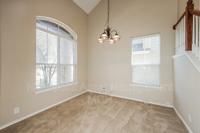 Building Photo - 10918 Mustang Oak Dr