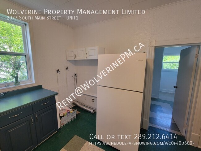 Photo du bâtiment - 2077 S Main St