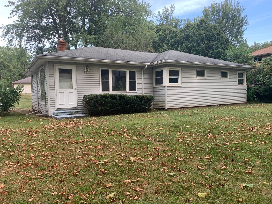 833 Westmoreland Ave, Kalamazoo, MI 49006 House Rental in Kalamazoo
