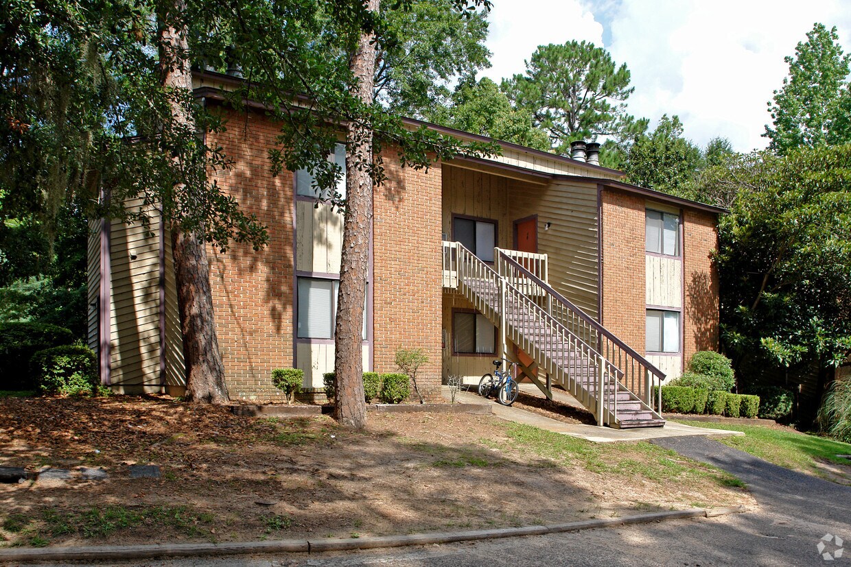 Primary Photo - 406-1 Glenview Dr