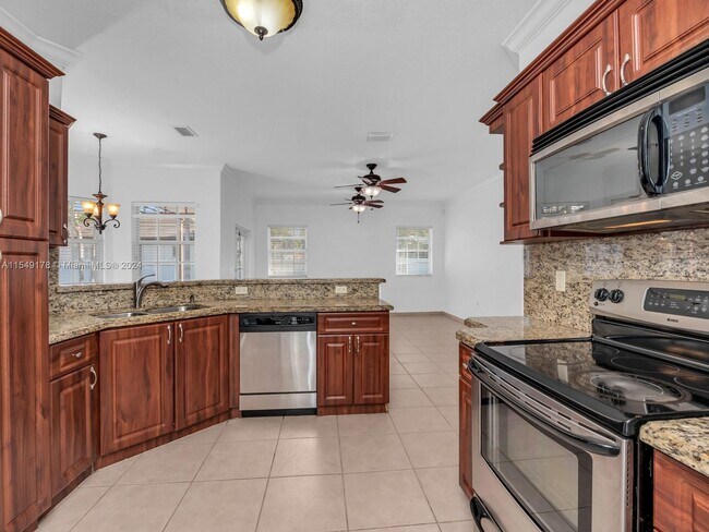 Foto del edificio - 7790 NW 162nd Terrace