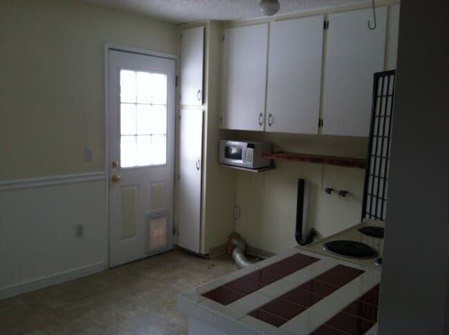 Building Photo - 216 S Phillippi St