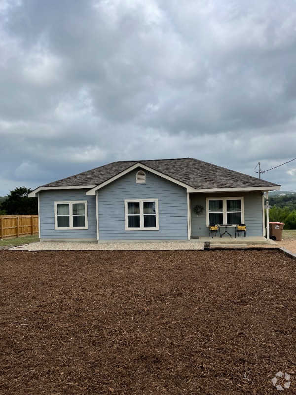 Building Photo - 495 Cimarron