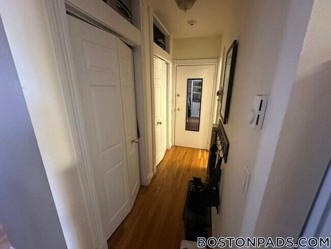 Building Photo - 90 St Botolph St