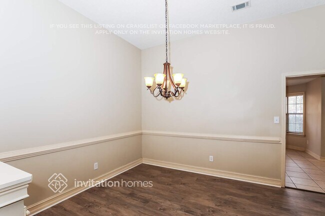 Foto del edificio - 418 Devonshire Dr