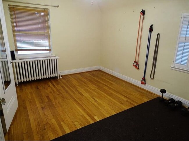 Foto del edificio - Beautiful 3 bedroom, 1.5 Bath in Mt. Lebanon!!