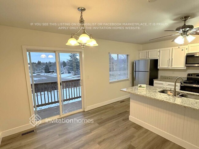 Foto del edificio - 5856 S Nepal Way