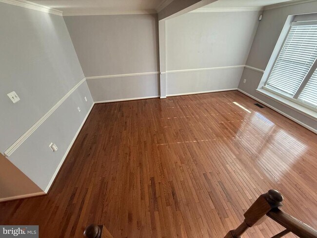 Foto del edificio - 7088 Maiden Point Pl