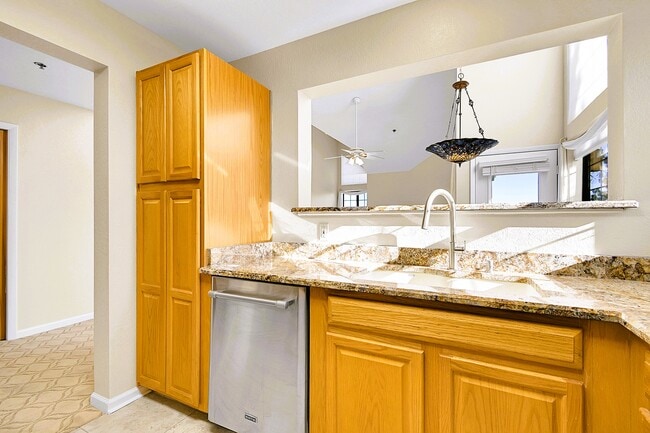 Building Photo - 31719 Rocky Village Dr