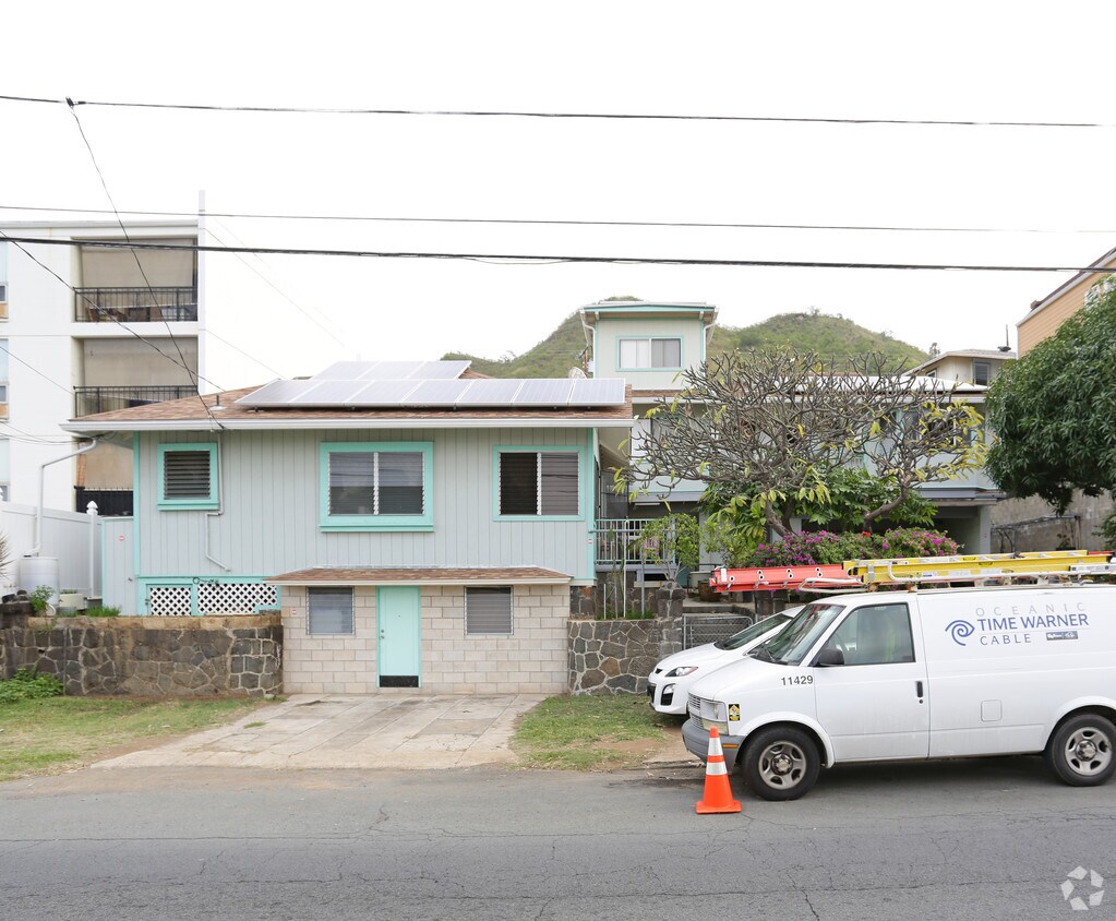 Building Photo - 310 Magellan Ave