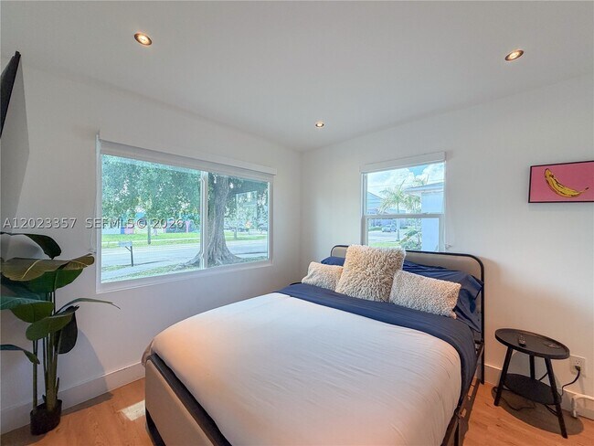 Foto del edificio - 105 SW 4th St