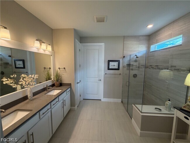 Foto del edificio - 42211 Edgewater Dr