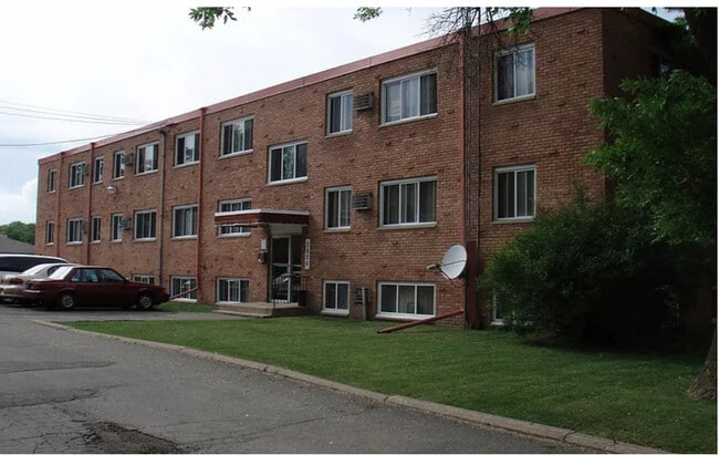 Building Photo - 3826 Stinson Blvd NE