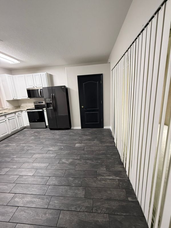 Foto del edificio - 30316 Elderwood Dr