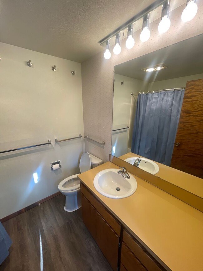 Foto del edificio - 2205 SE Jefferson St