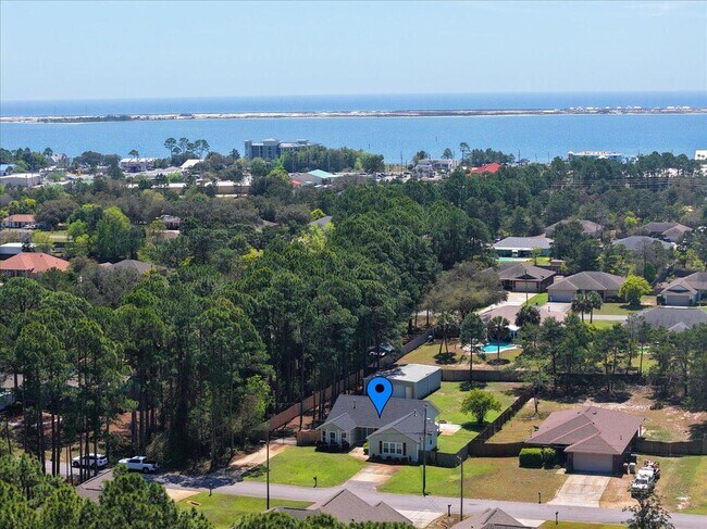 Foto del edificio - 8665 El Paseo St