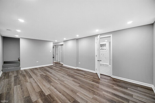 Building Photo - 4 br, 2 bath House - 1511 East 85th Street